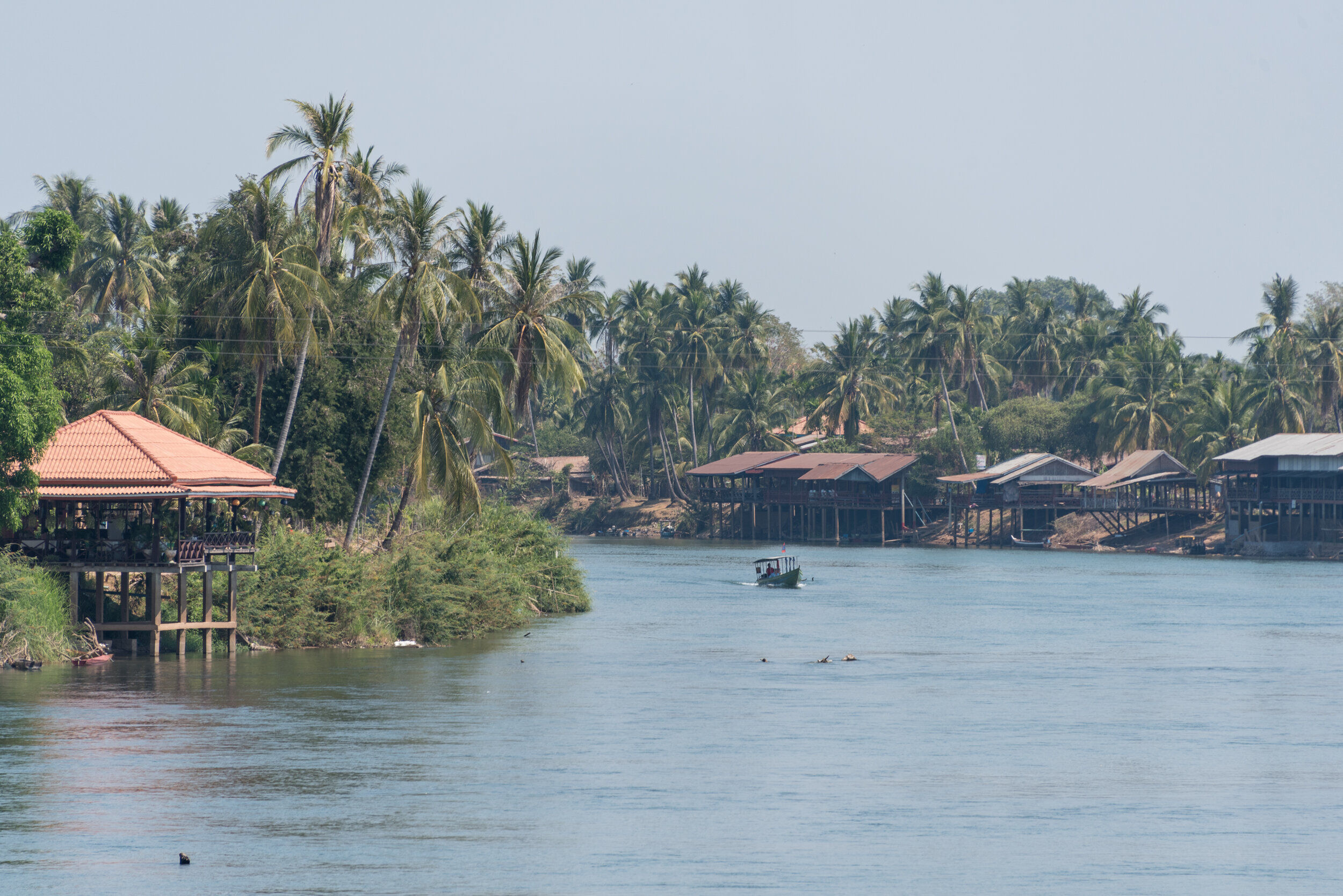 Don Khong Island local houses